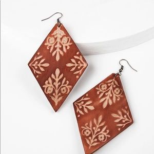 Plunder Wells Earrings